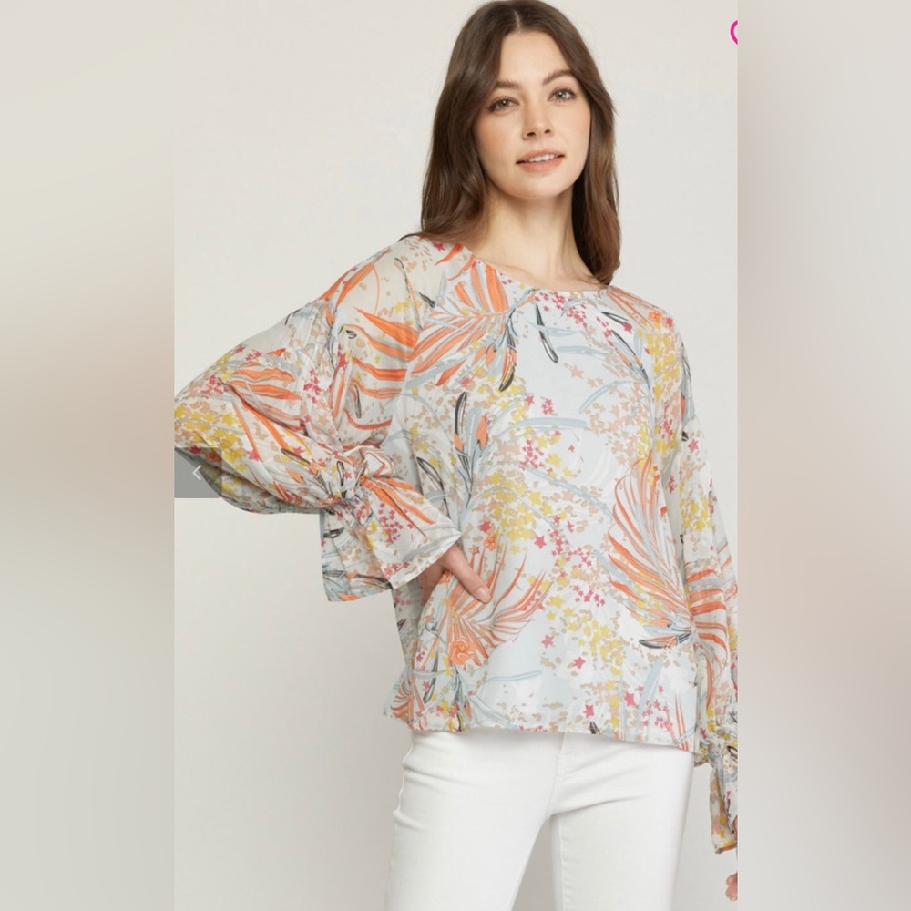 Beautiful floral palm top